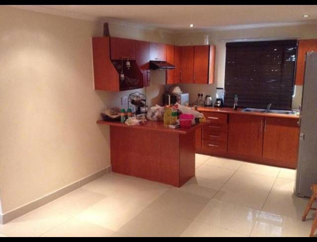 2 BEDROOM PROPERTY TO RENT IN CORLETT GARDENS